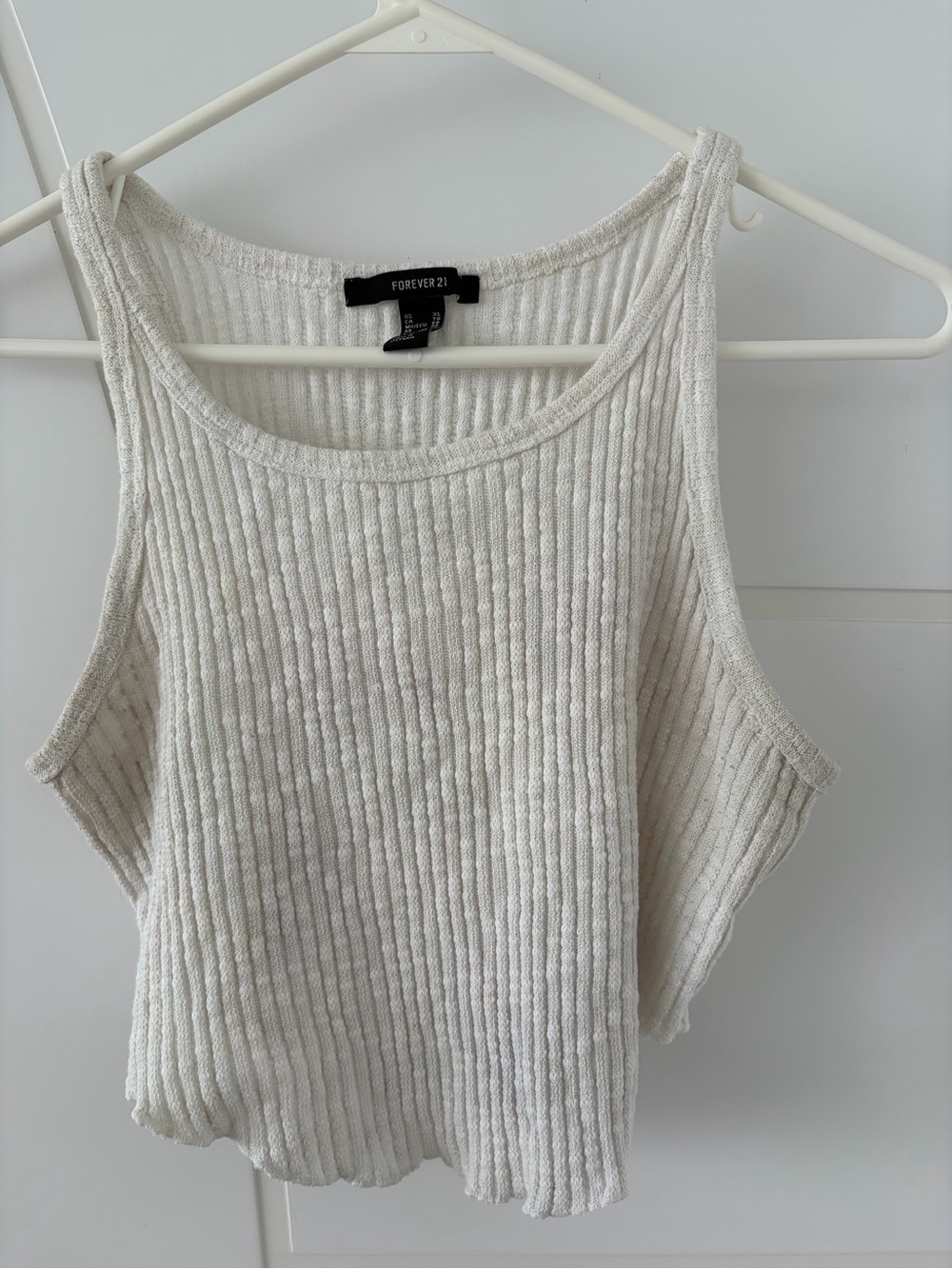 FOREVER 21 Ribbed Knit Cropped Top Cream  Sleeveless Tank Top Scoop Neck Size Xl